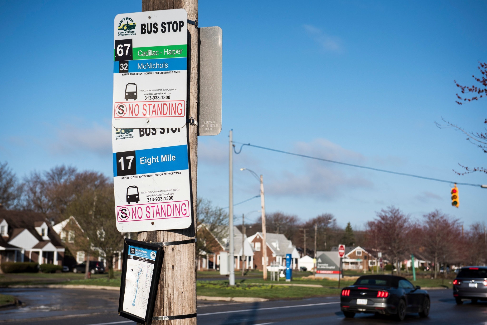 xe buyt o My dich covid anh 4