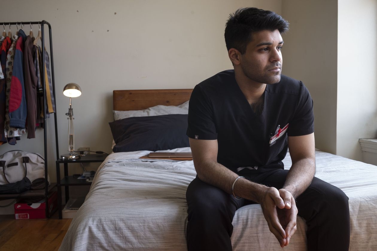 bac si thuc tap anh 4