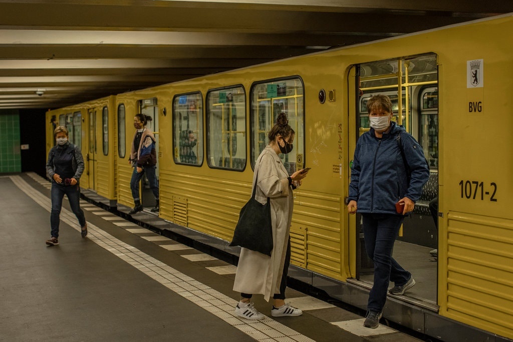 He so R0 vuot muc an toan 3 ngay lien, dich co bung phat lai o Duc? hinh anh