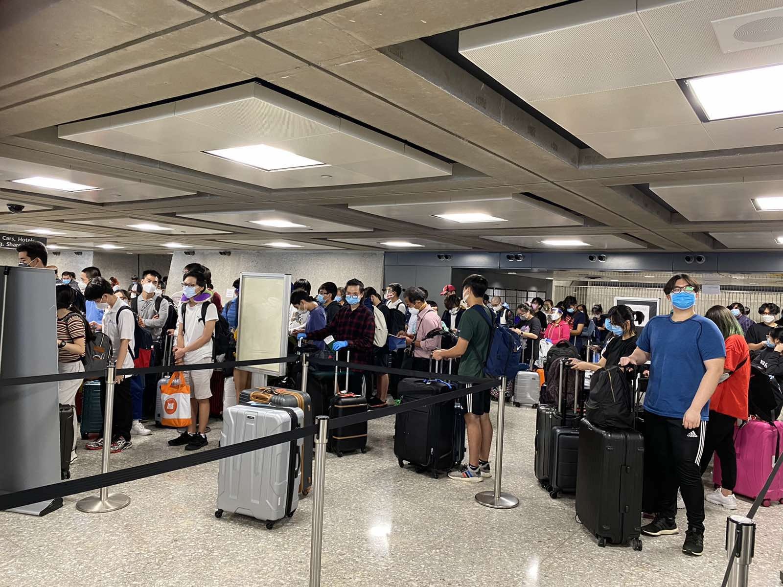 chuyen bay so tan anh 1