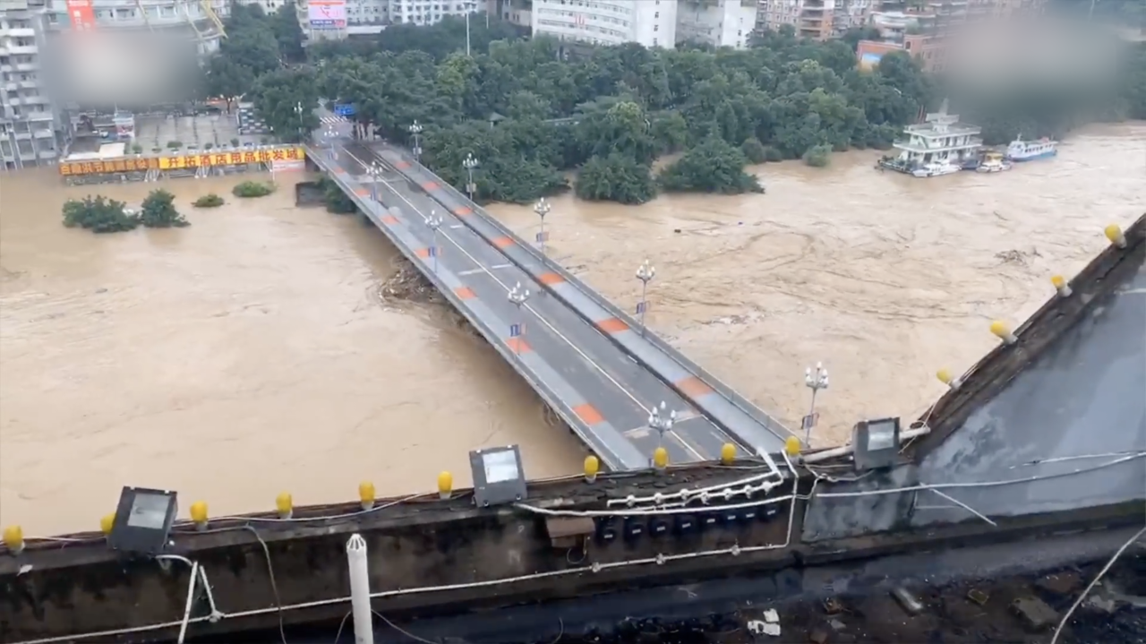 ngap lut o trung quoc anh 3