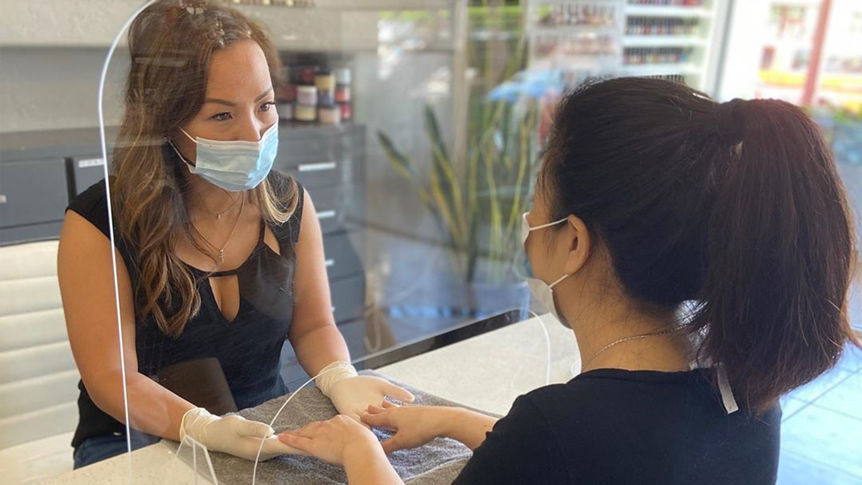 Cac tiem nail nguoi Viet o My gap kho khan khi dan mo lai hinh anh