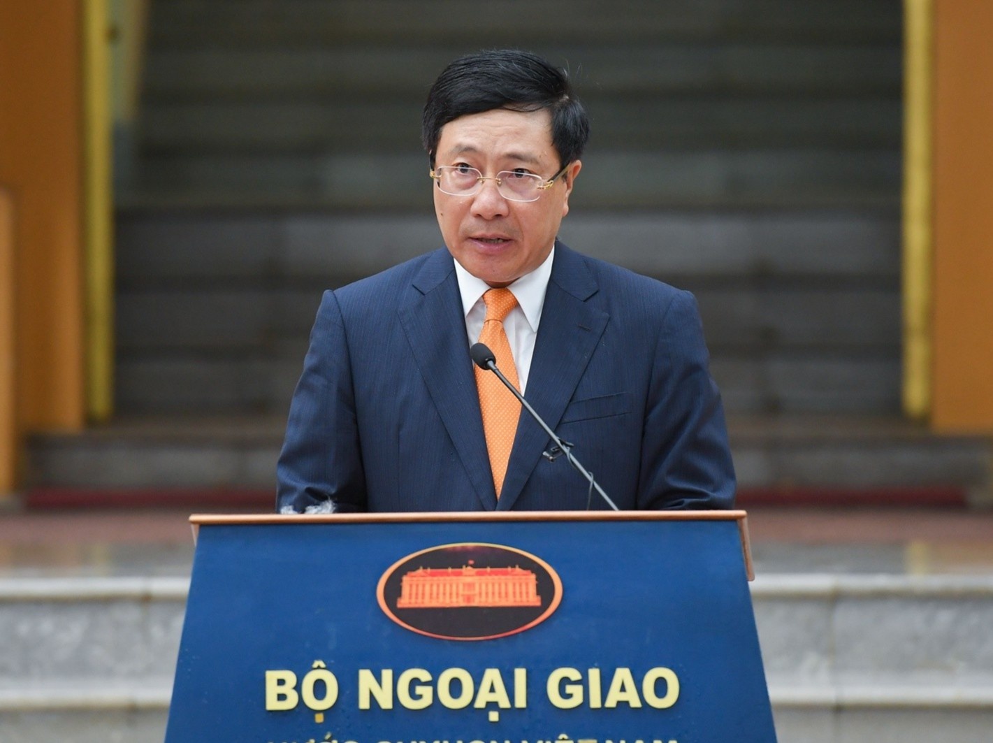 Phat huy vai tro lanh dao cua Dang trong hoat dong ngoai giao hinh anh