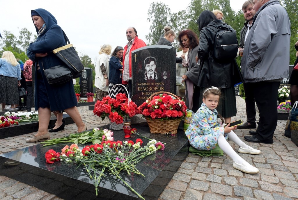 tham hoa tau ngam Kursk anh 2