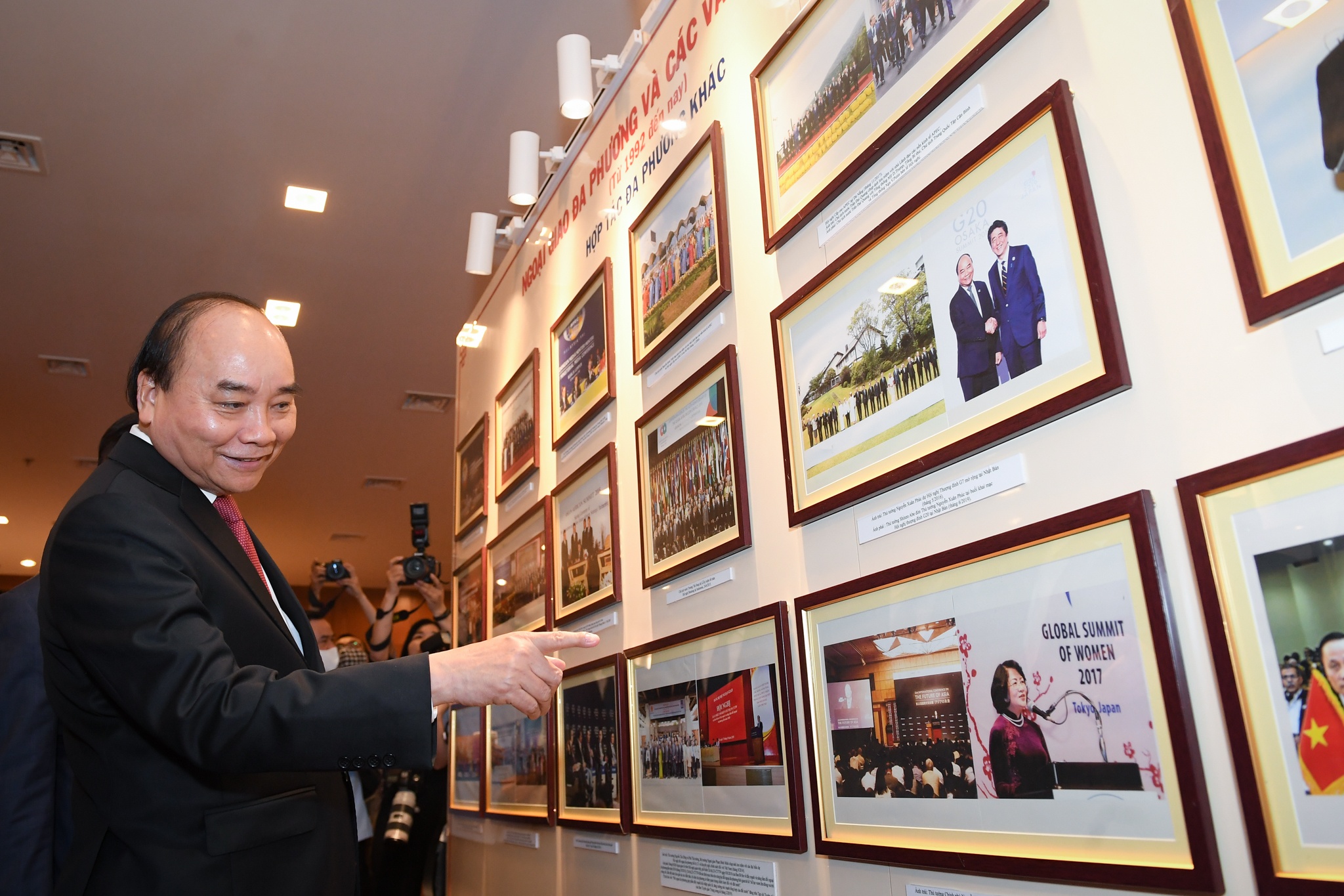 le ky niem 75 nam thanh lap nganh ngoai giao anh 5