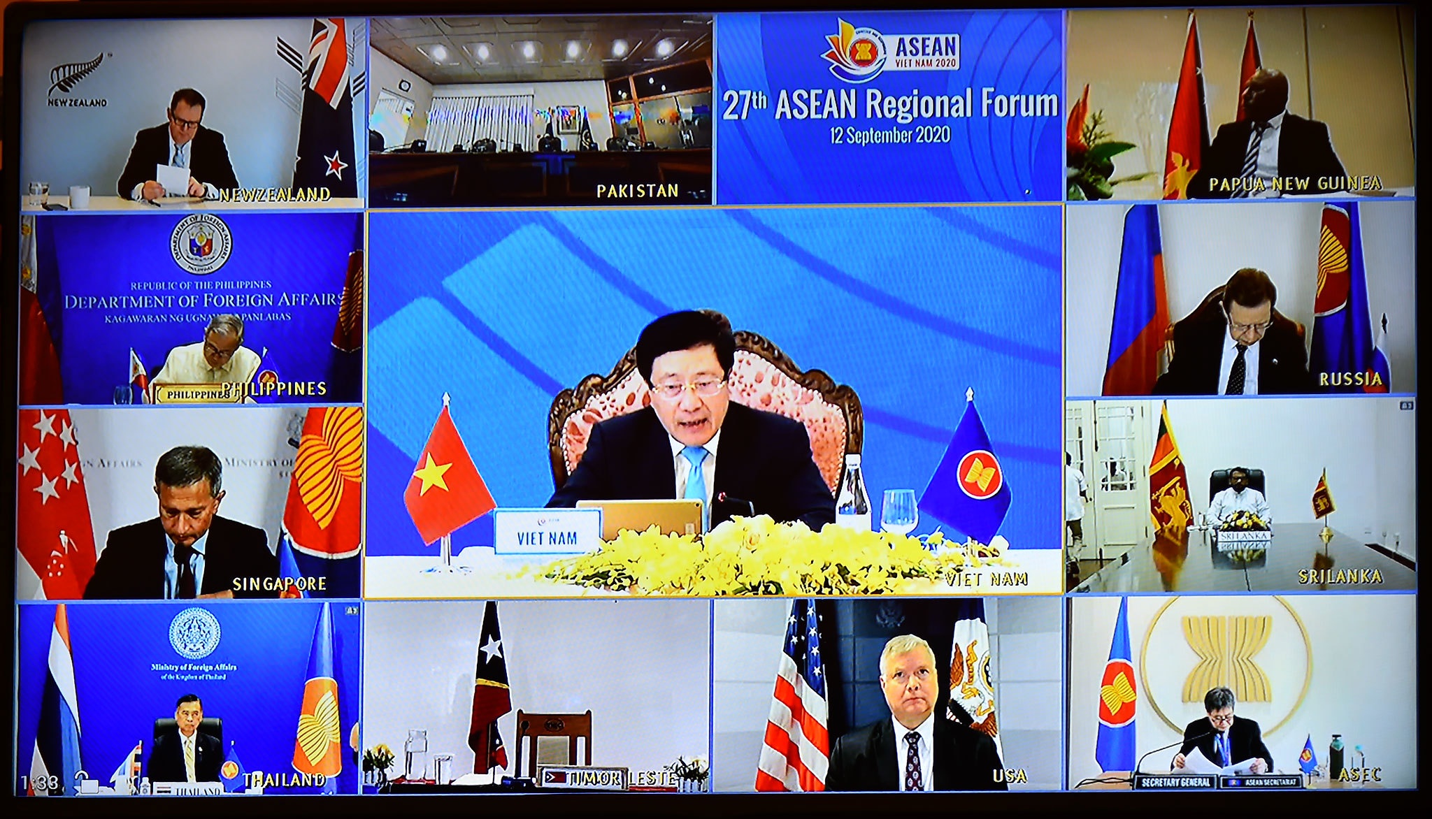 ARF keu goi khong quan su hoa o Bien Dong hinh anh