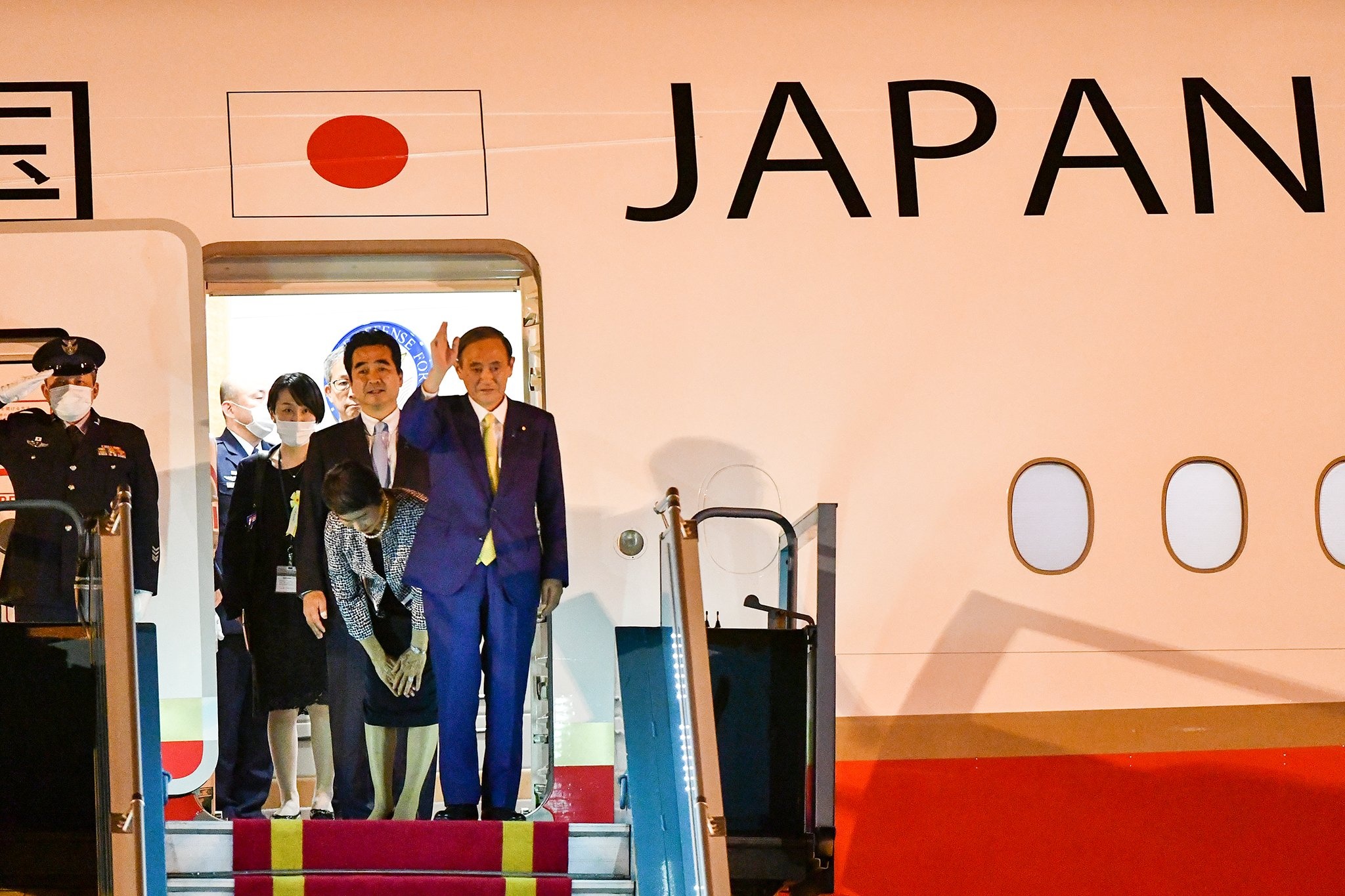 chuyen giao thiet bi quoc phong anh 2