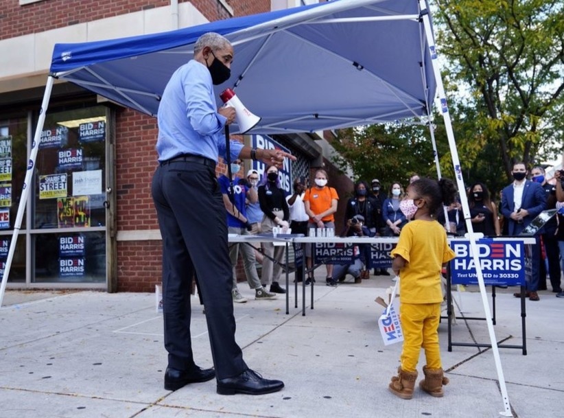 Ong Obama tai xuat de van dong cho Joe Biden hinh anh