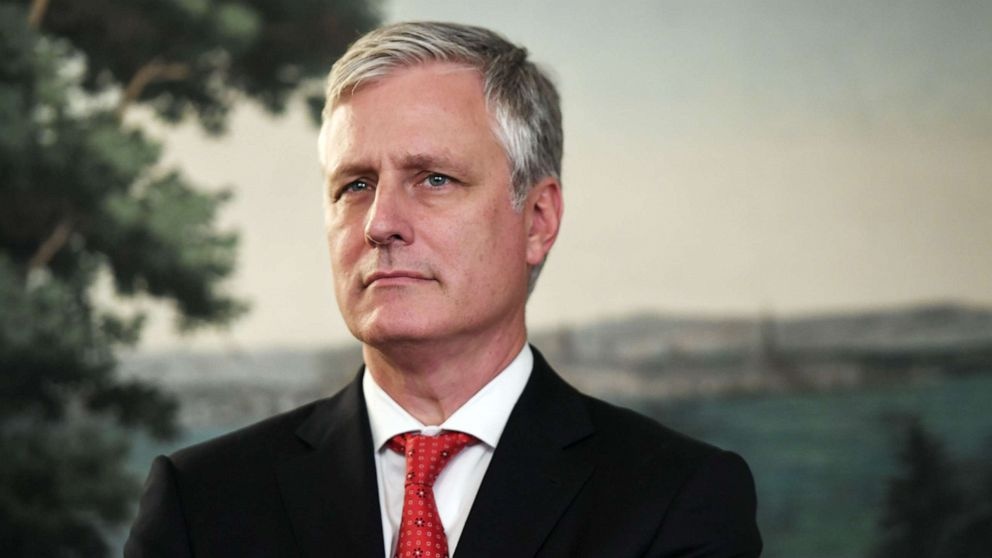 Co van ong Trump: Chuyen giao se duoc thuc hien mot cach chuyen nghiep hinh anh