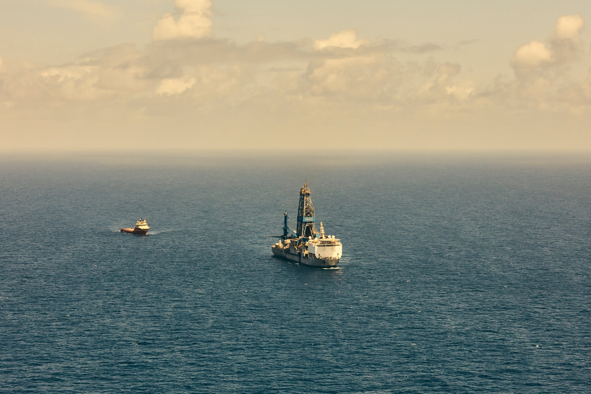 Nga ba duong cua 'con quai vat' nganh dau khi My hinh anh