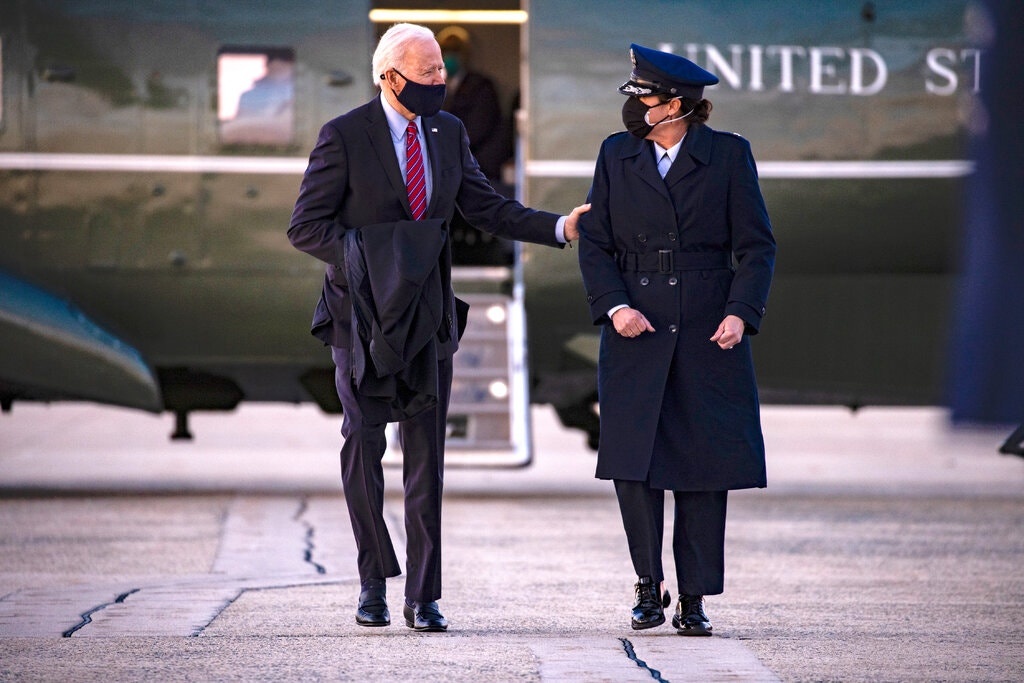 Trang thai 'binh thuong cu' trong Nha Trang thoi ong Biden hinh anh