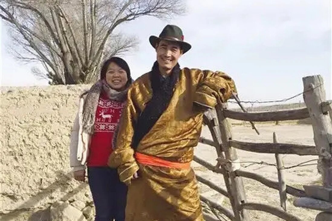 Tiet lo gay soc cua phong vien Trung Quoc bi chong bao hanh nhieu nam hinh anh