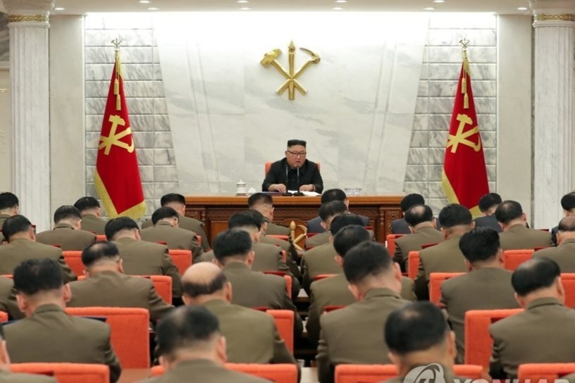 Ong Kim Jong Un keu goi tang cuong ky luat trong quan doi hinh anh