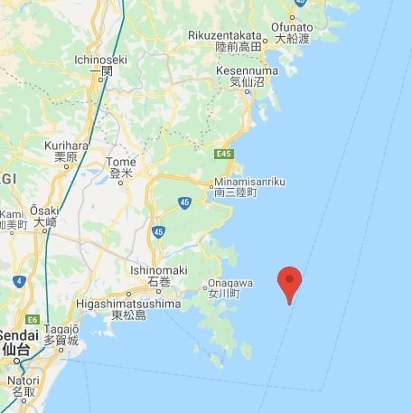 Dong dat 7,2 do, Nhat canh bao song than cao 1 m hinh anh