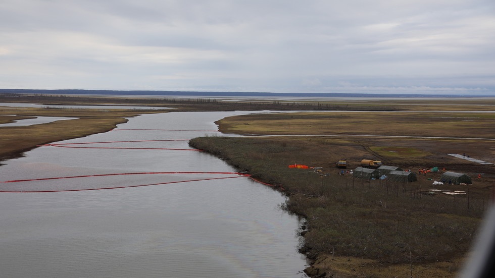 Cong ty cua nguoi giau nhat Nga nop 2 ty USD vi vu tran dau lich su hinh anh