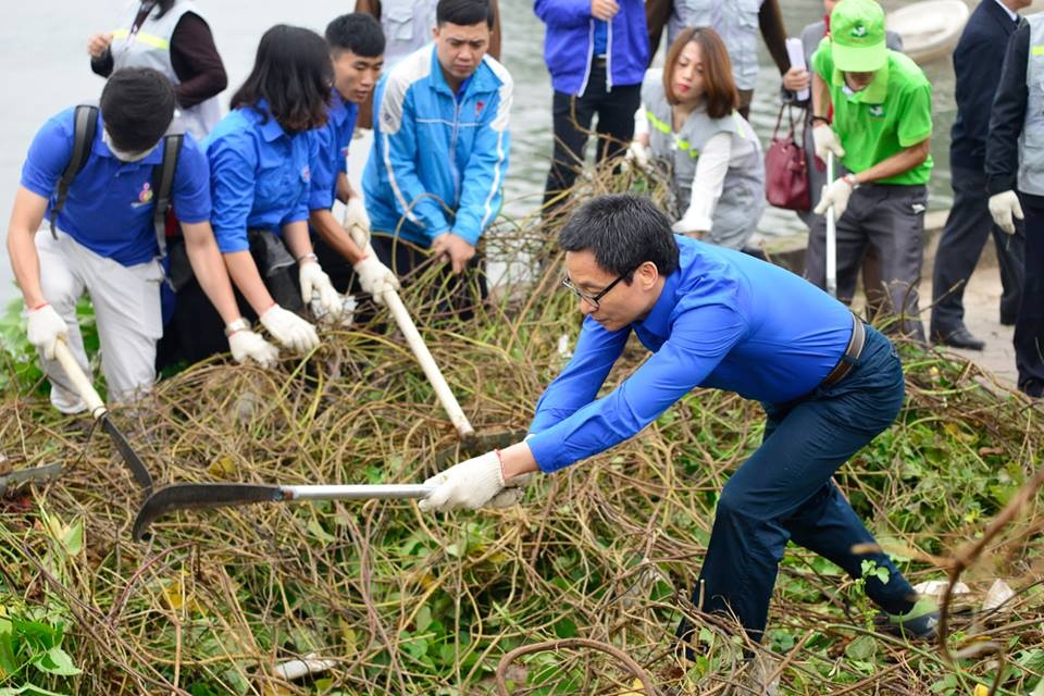 Pho thu tuong tham gia hoat dong 'Tu te voi moi truong' hinh anh