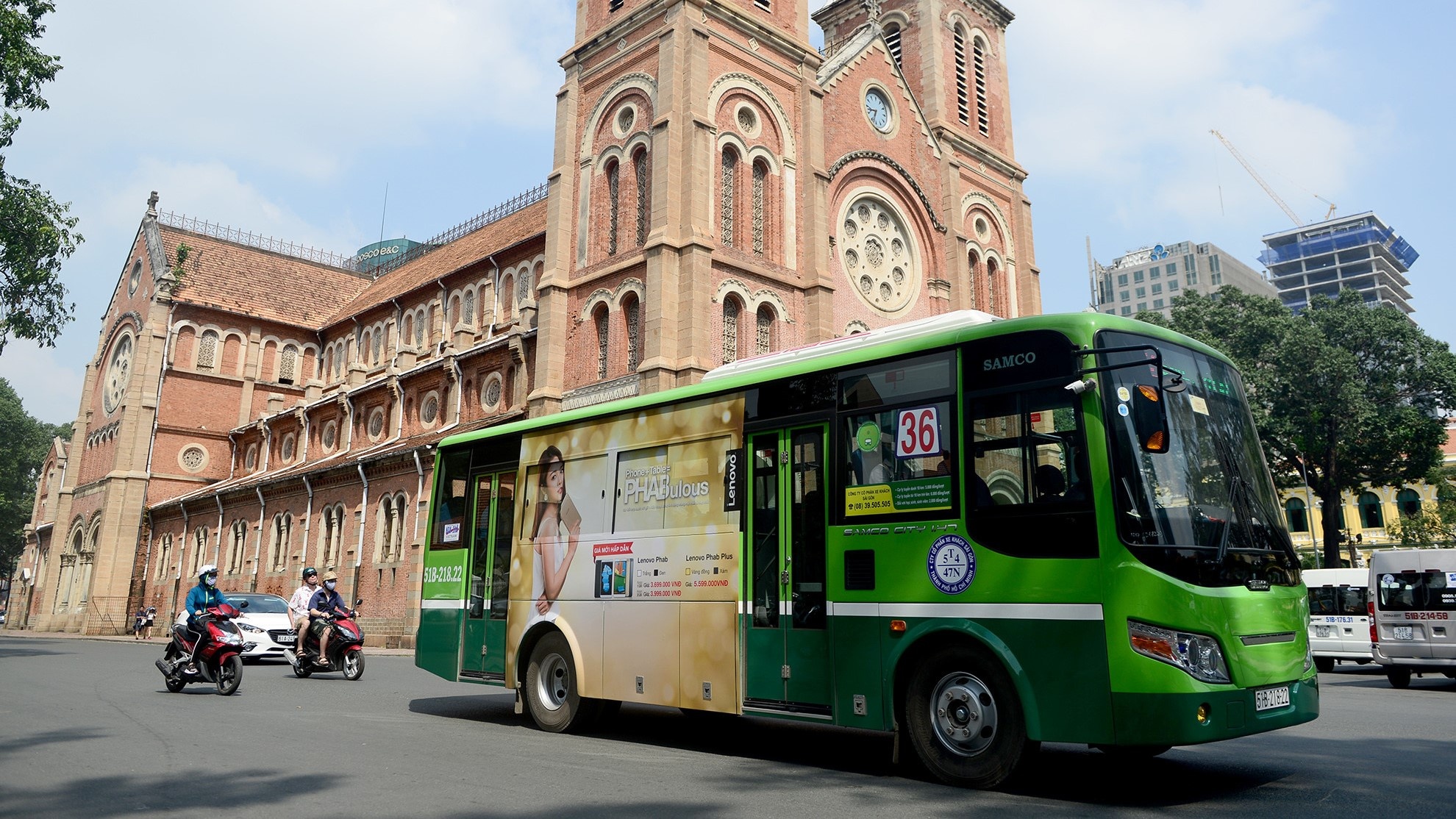 TP.HCM thi diem bang dien tu thong minh cho khach di xe buyt hinh anh