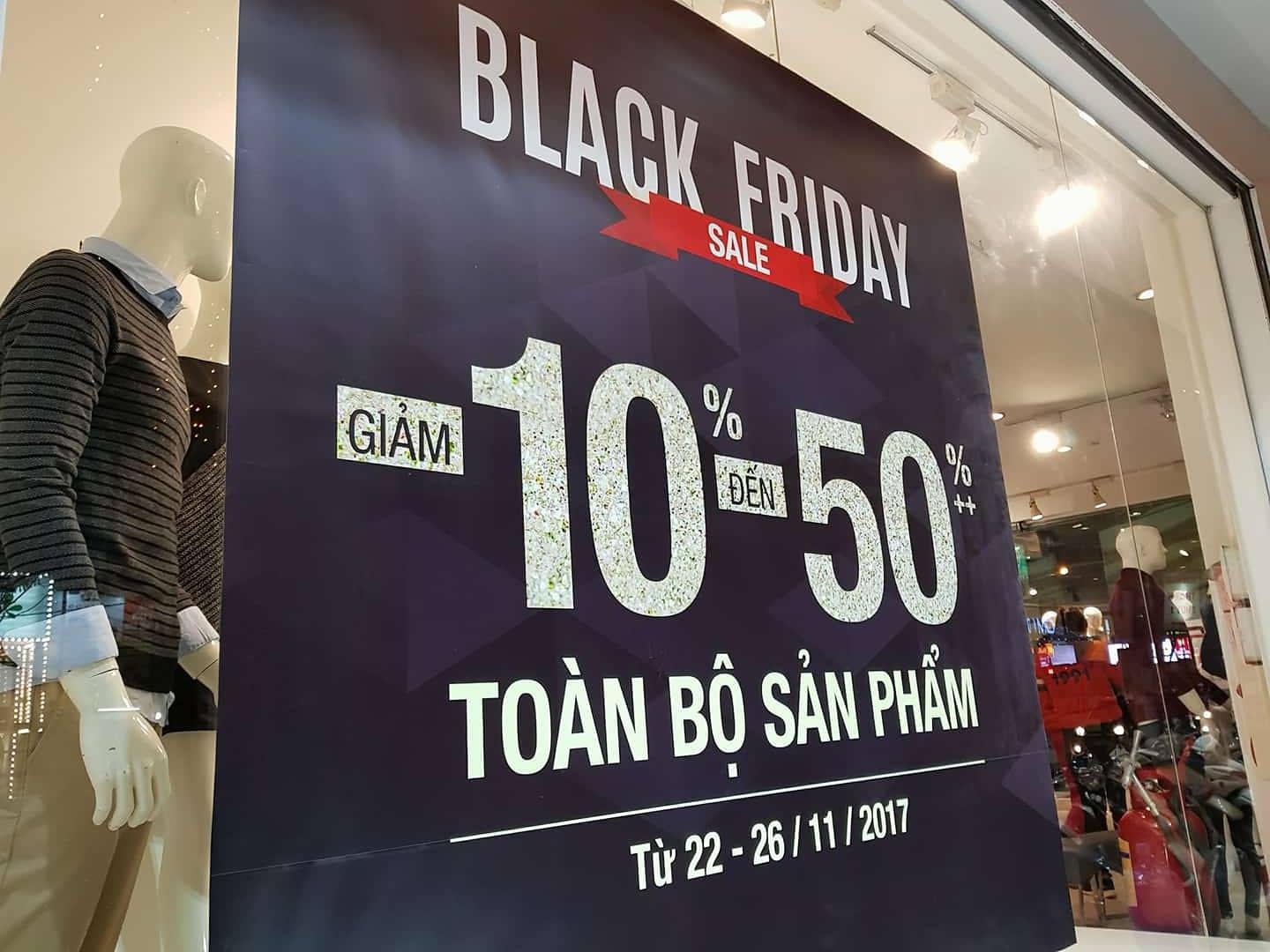 Black Friday: Giam gia 50% nhung khach hoi mua thi khong co hang hinh anh