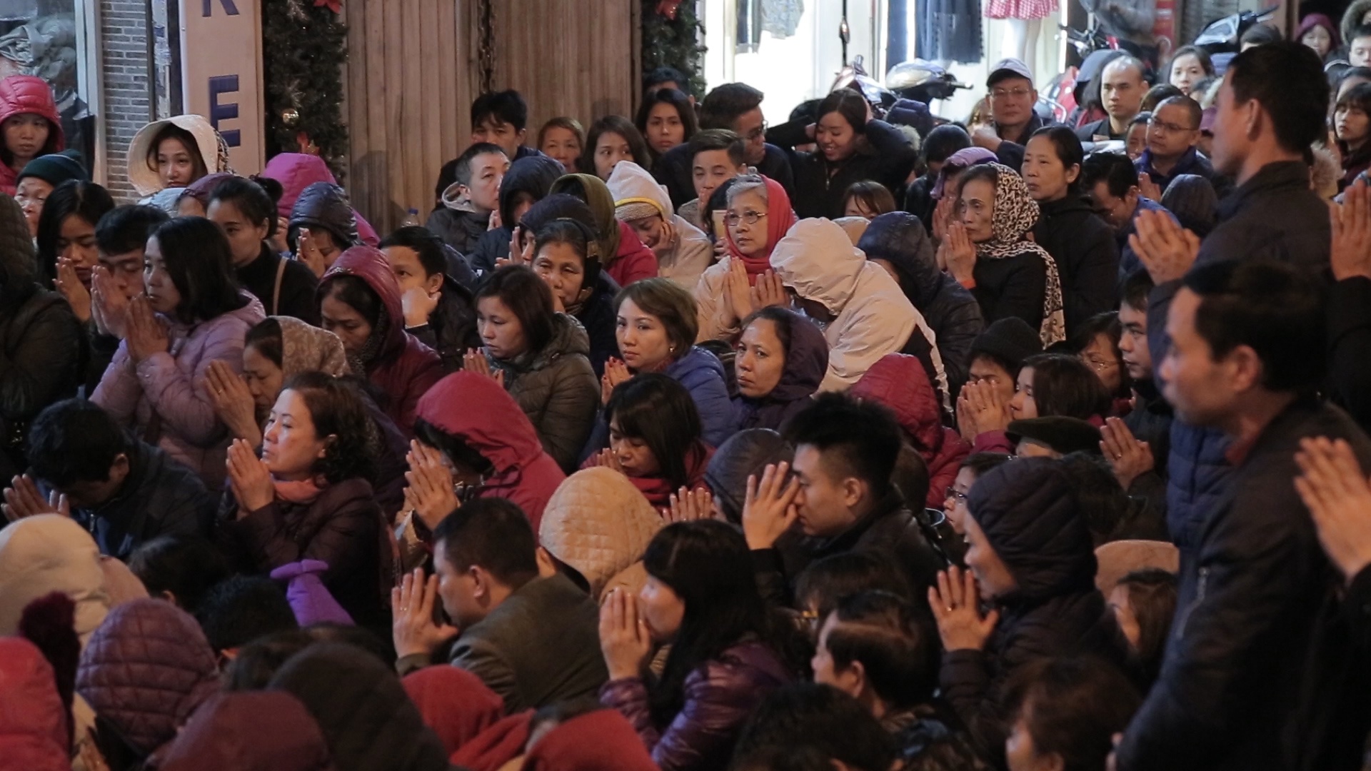 Ngoi ngoai duong du le dang sao giai han hinh anh