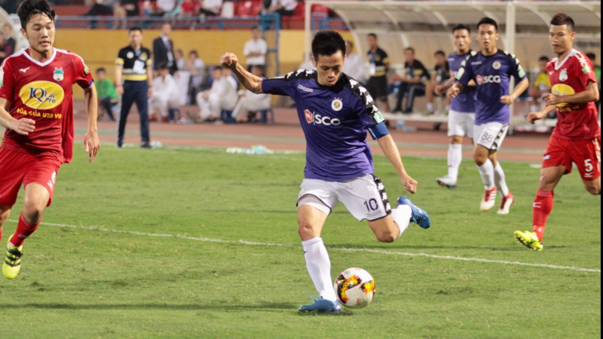 'Kinh nghiem cua Van Quyet, Thanh Luong khac che loi choi cua HAGL' hinh anh