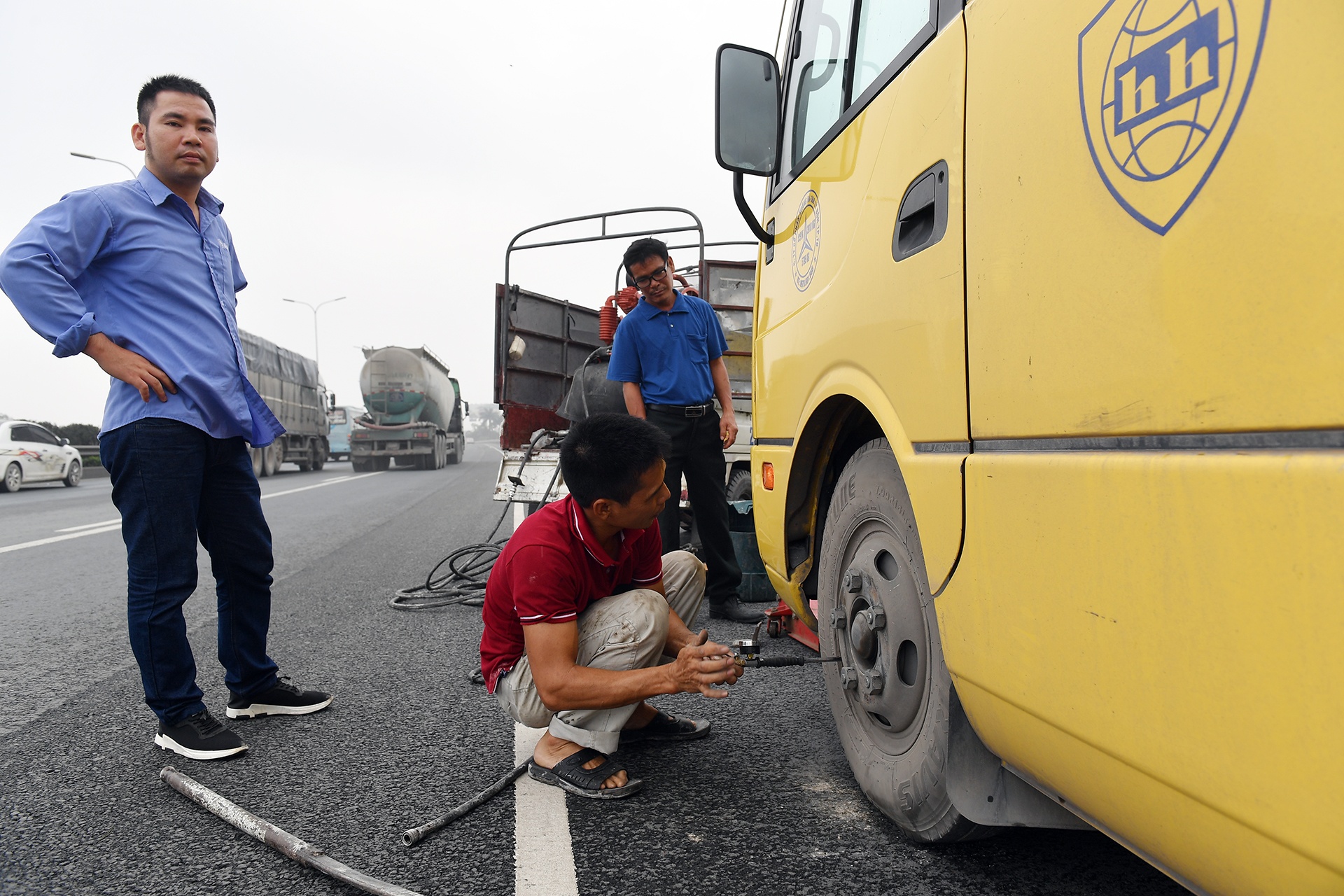 ùn tắc giao thông Pháp Vân ảnh 8 un tac giao thong Phap Van anh 8