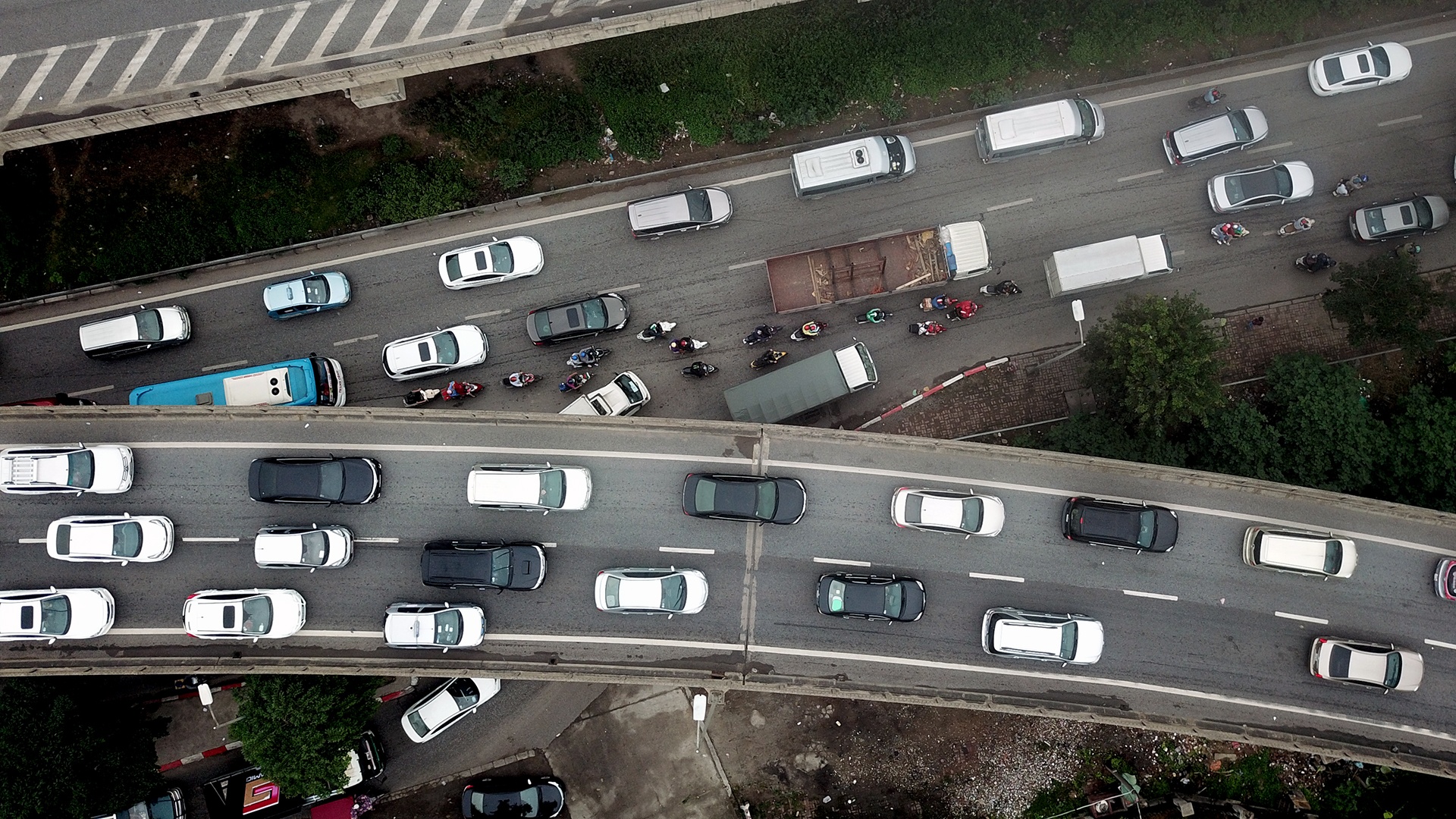 ùn tắc giao thông Pháp Vân ảnh 3 un tac giao thong Phap Van anh 3