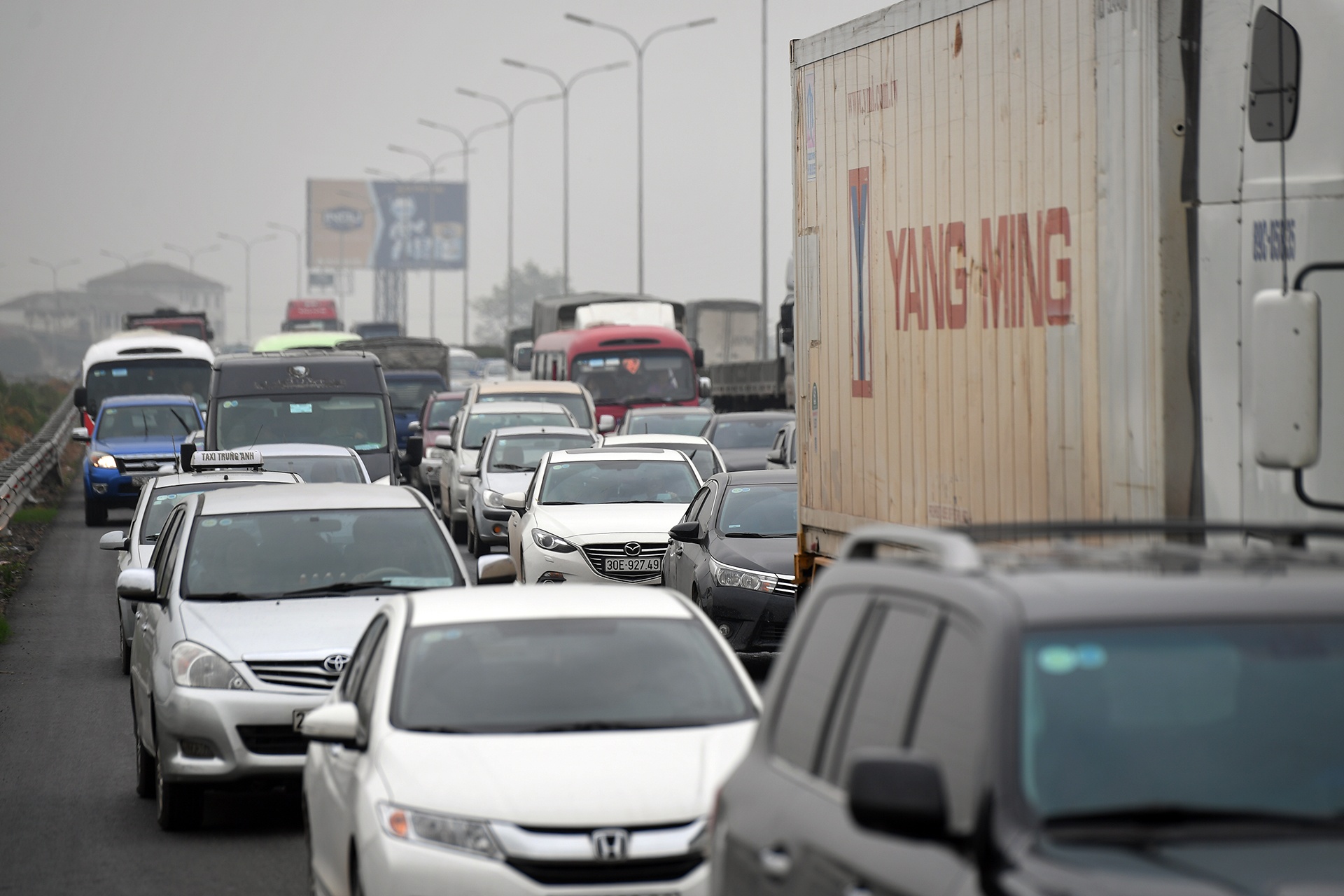 ùn tắc giao thông Pháp Vân ảnh 6 un tac giao thong Phap Van anh 6