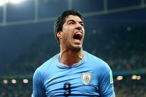 Luis Suarez: Ban nang sat thu hay chi la ke xau choi hinh anh