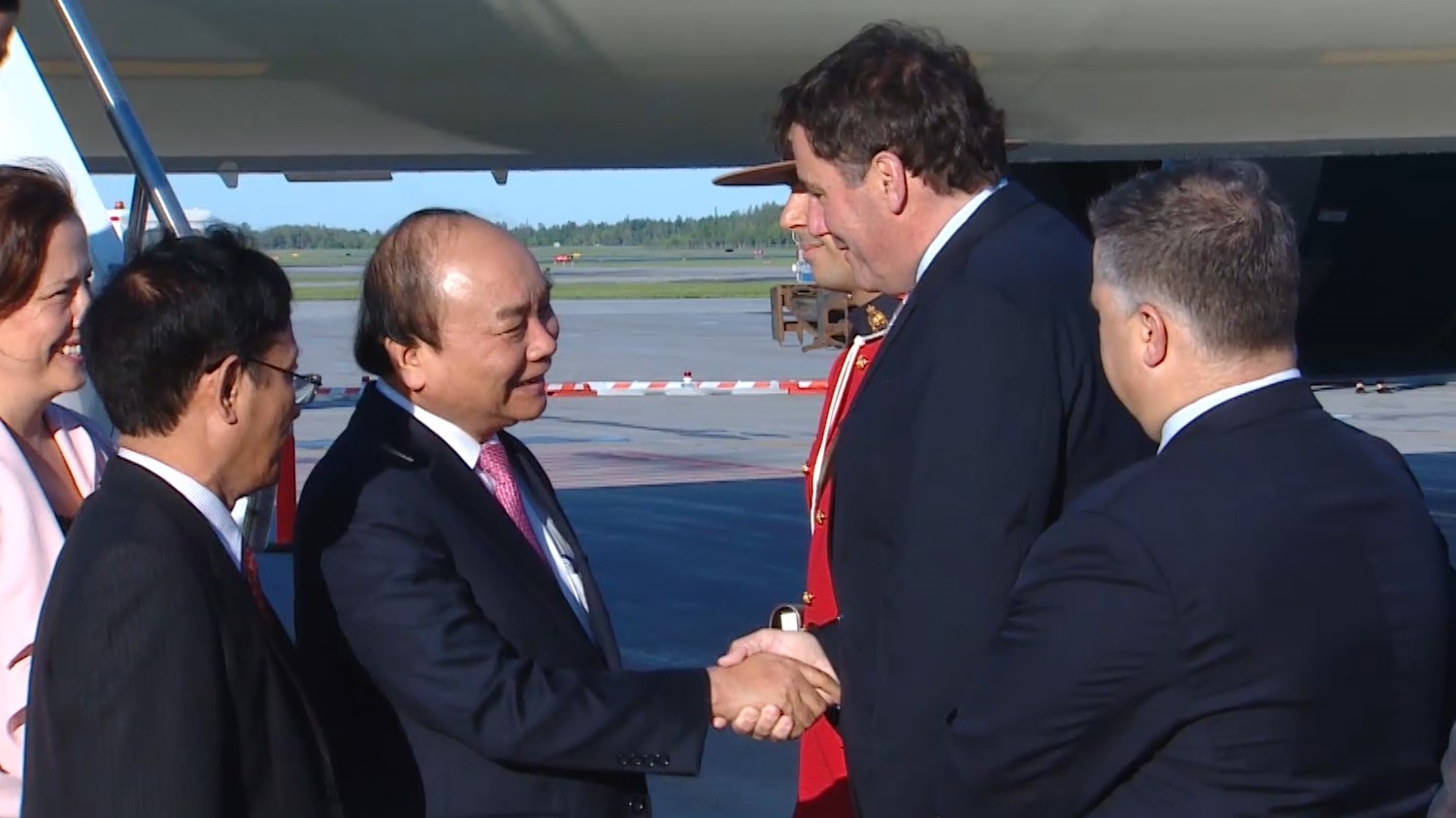 Thu tuong Nguyen Xuan Phuc den thanh pho Quebec, Canada hinh anh