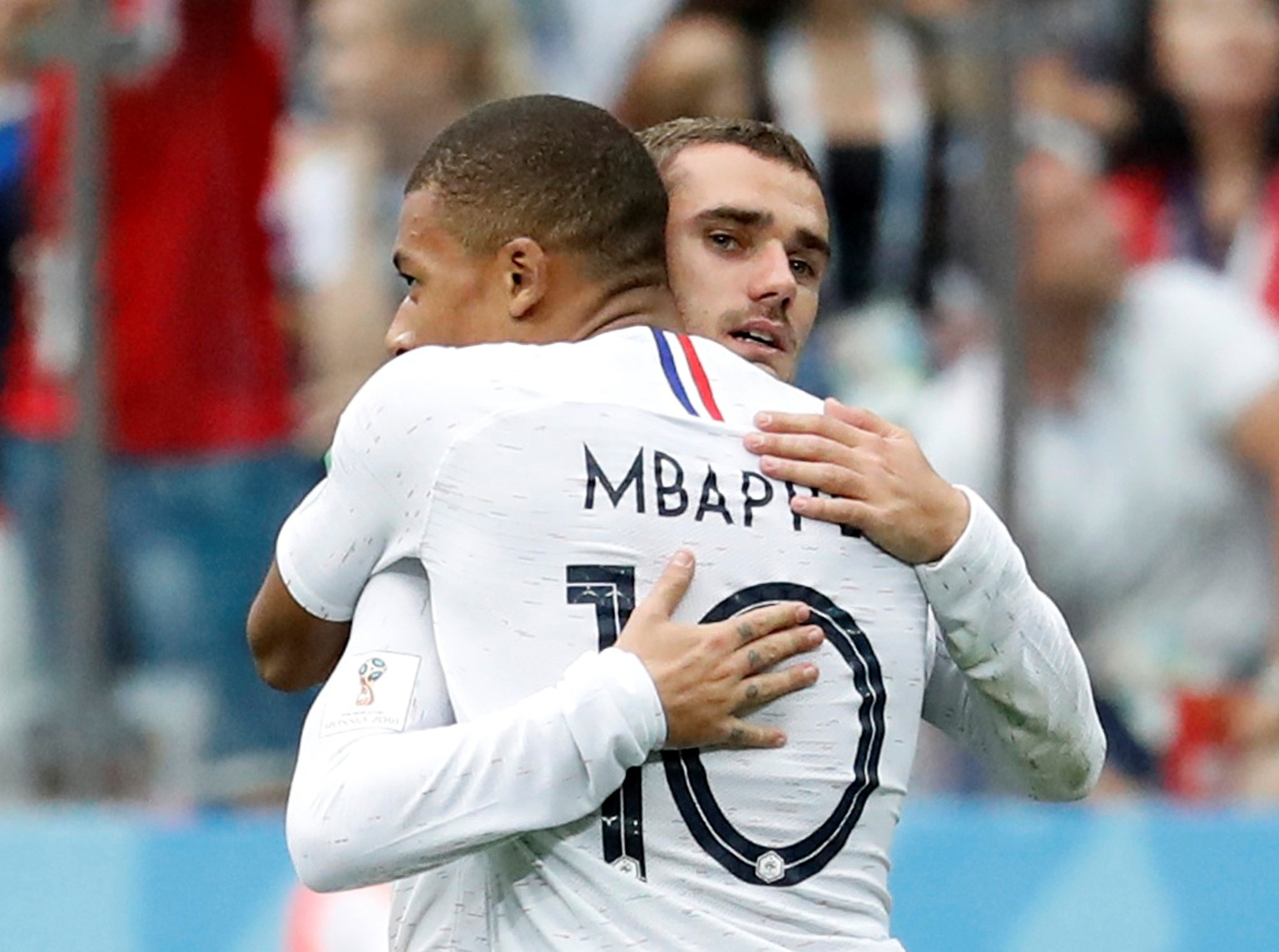 Griezmann: 'Khong an mung ban thang vi coi Uruguay nhu que huong minh' hinh anh