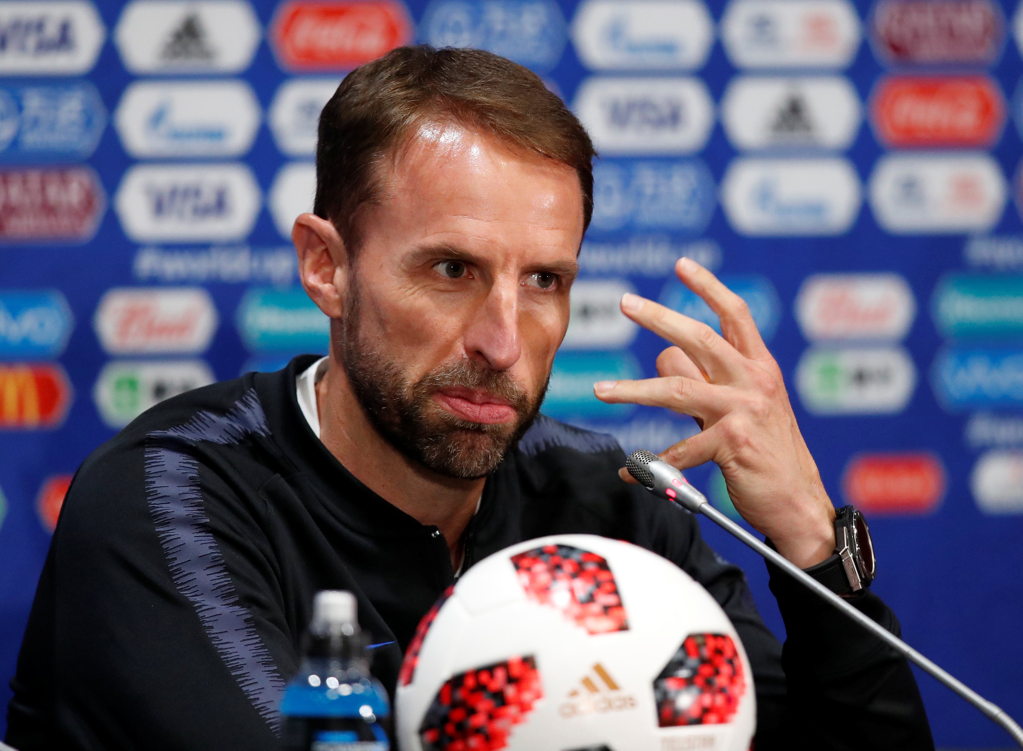 HLV Southgate: 'Nuoc Anh da co thoi gian dai dau kho vi bong da' hinh anh