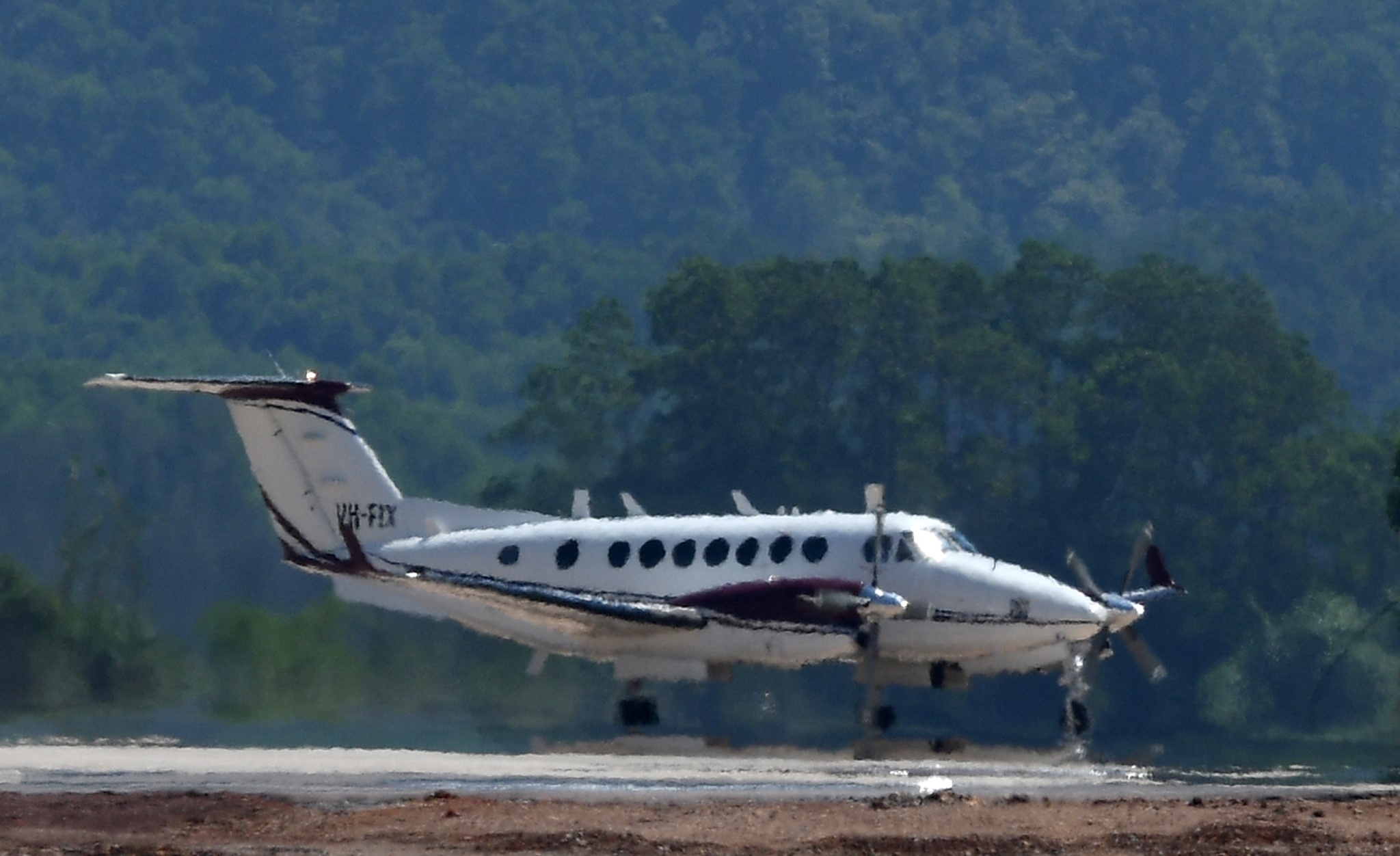 'San bay Van Don du dieu kien khai thac duong bay quoc te' hinh anh