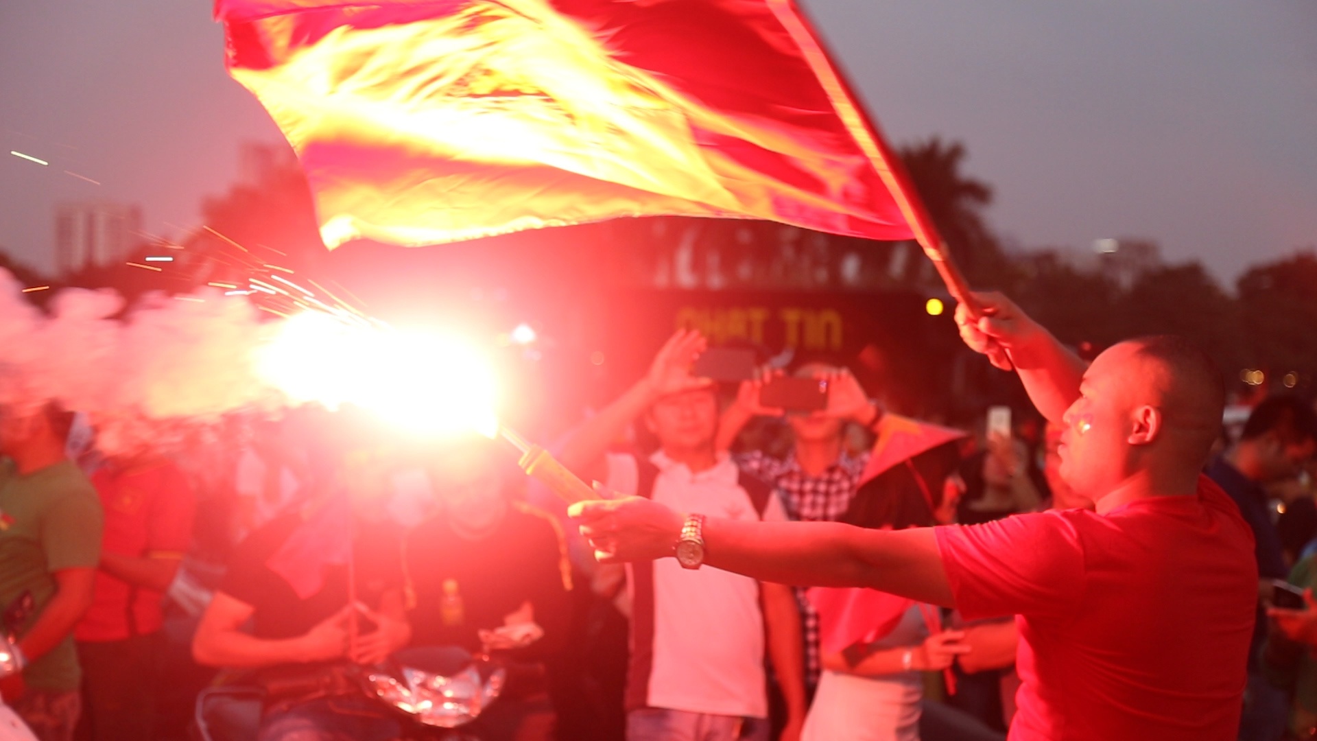 CDV dot phao sang co vu doi tuyen VN hinh anh