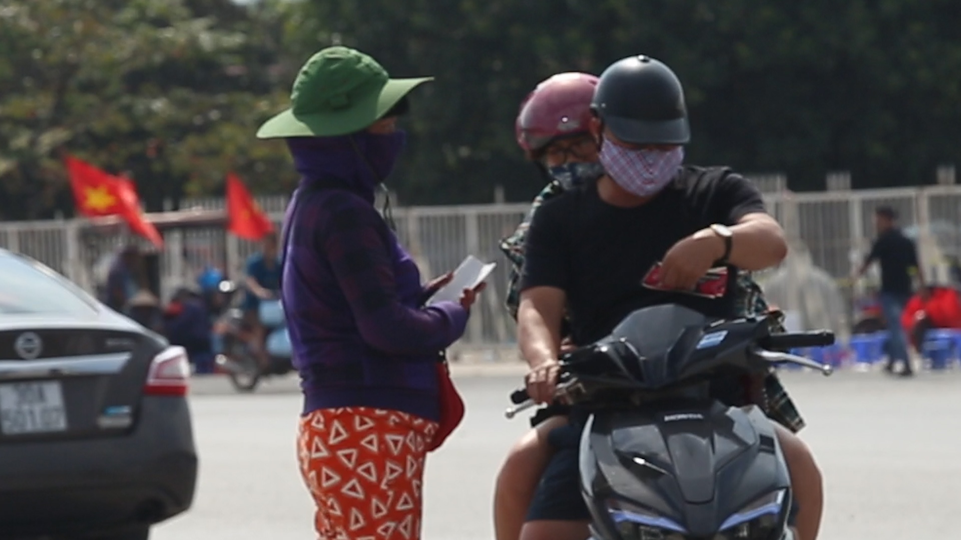 Ve 'cho den' giam nhiet truoc tran dau Viet Nam vs Malaysia hinh anh