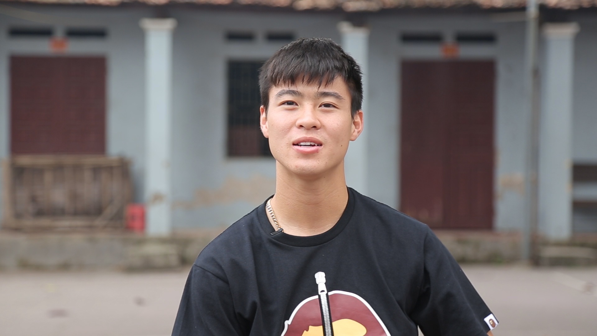 Duy Manh gui loi chao doc gia Zing.vn hinh anh