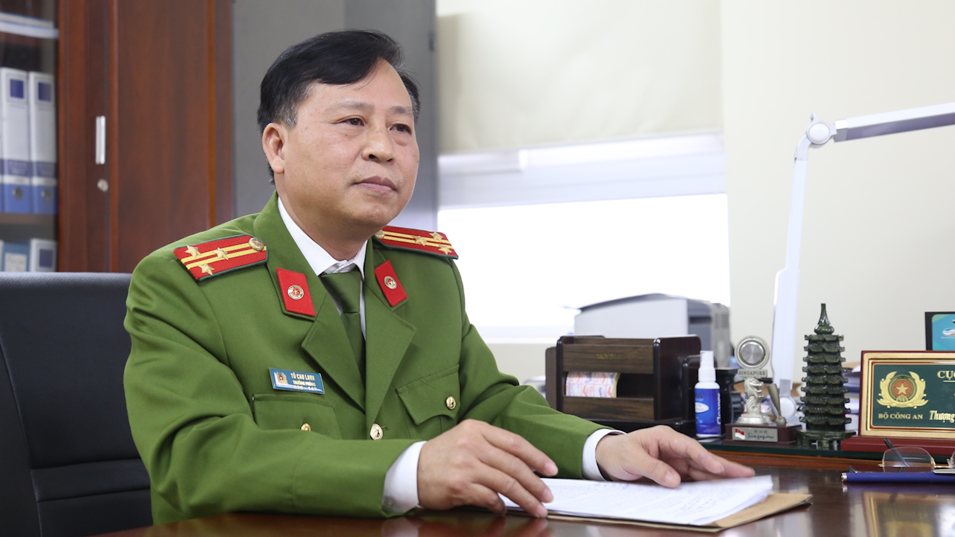 'Nhan vien tin dung den vi pham quy dinh cong ty phai tu chat tay' hinh anh