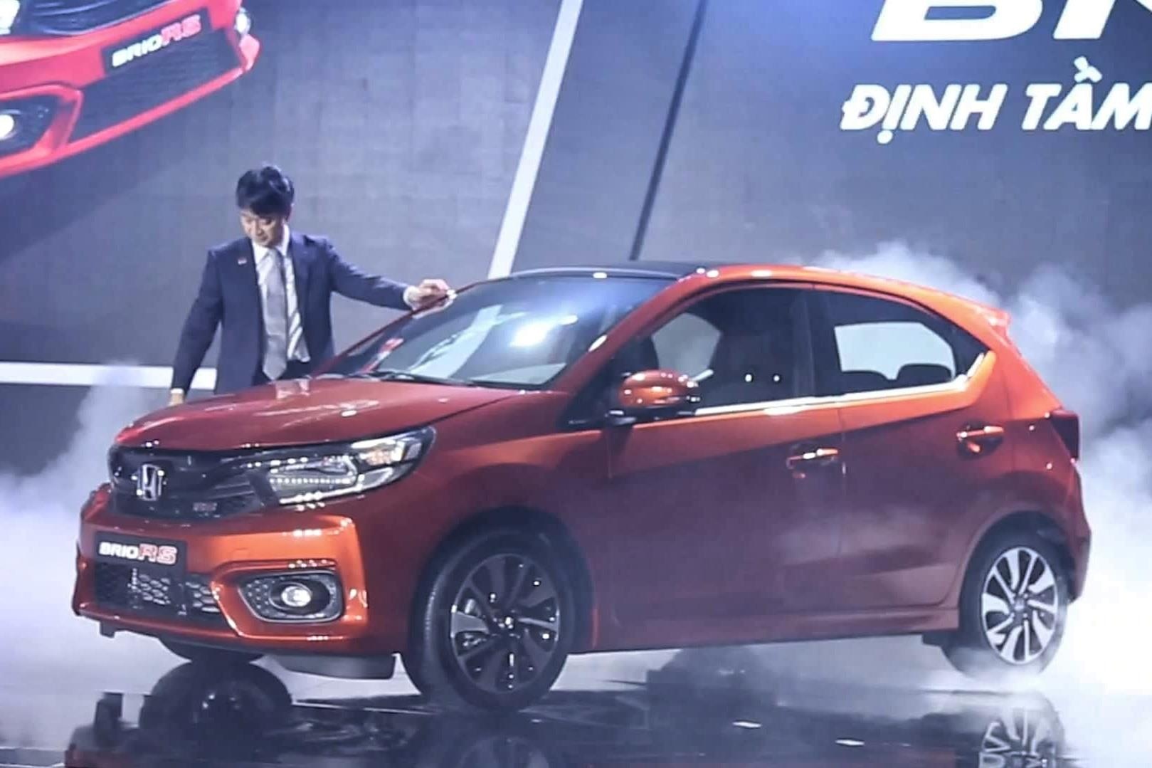 Trai nghiem nhanh tan binh co nho Honda Brio RS hinh anh