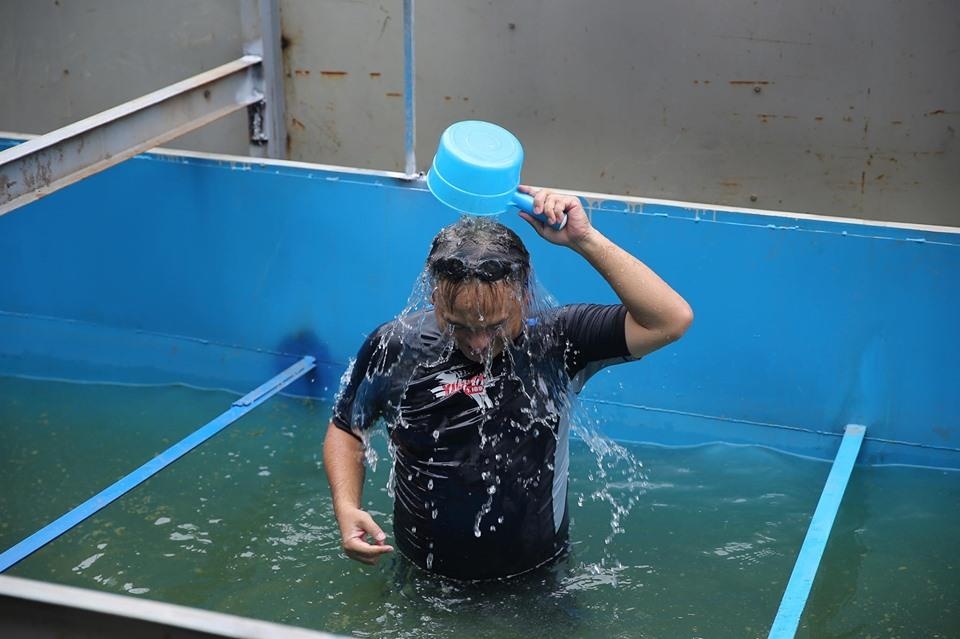 Chuyen gia Nhat Ban ngam minh trong nuoc song To Lich hinh anh