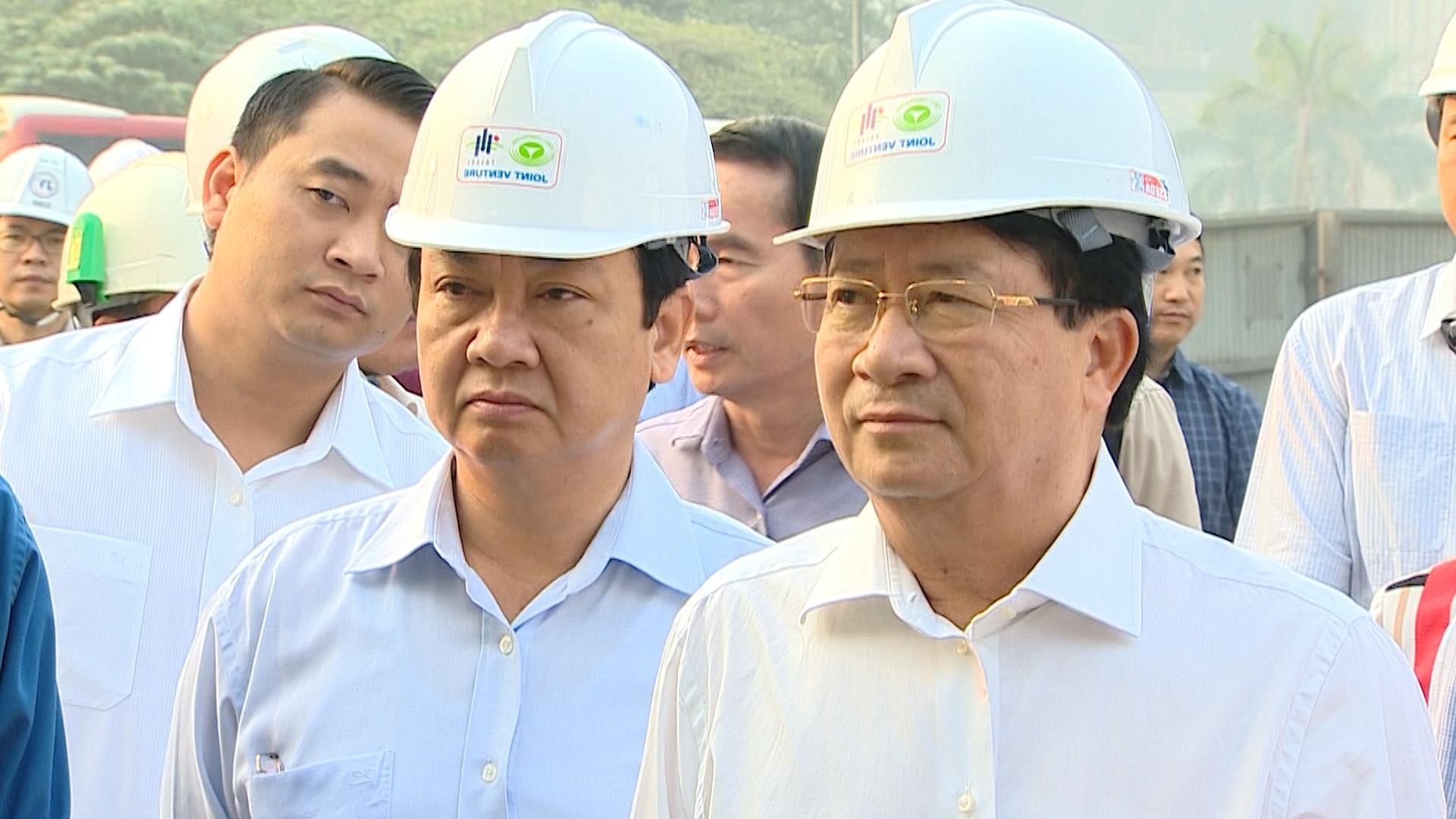 Pho thu tuong Trinh Dinh Dung: 'Tien do duong sat tren cao qua cham' hinh anh