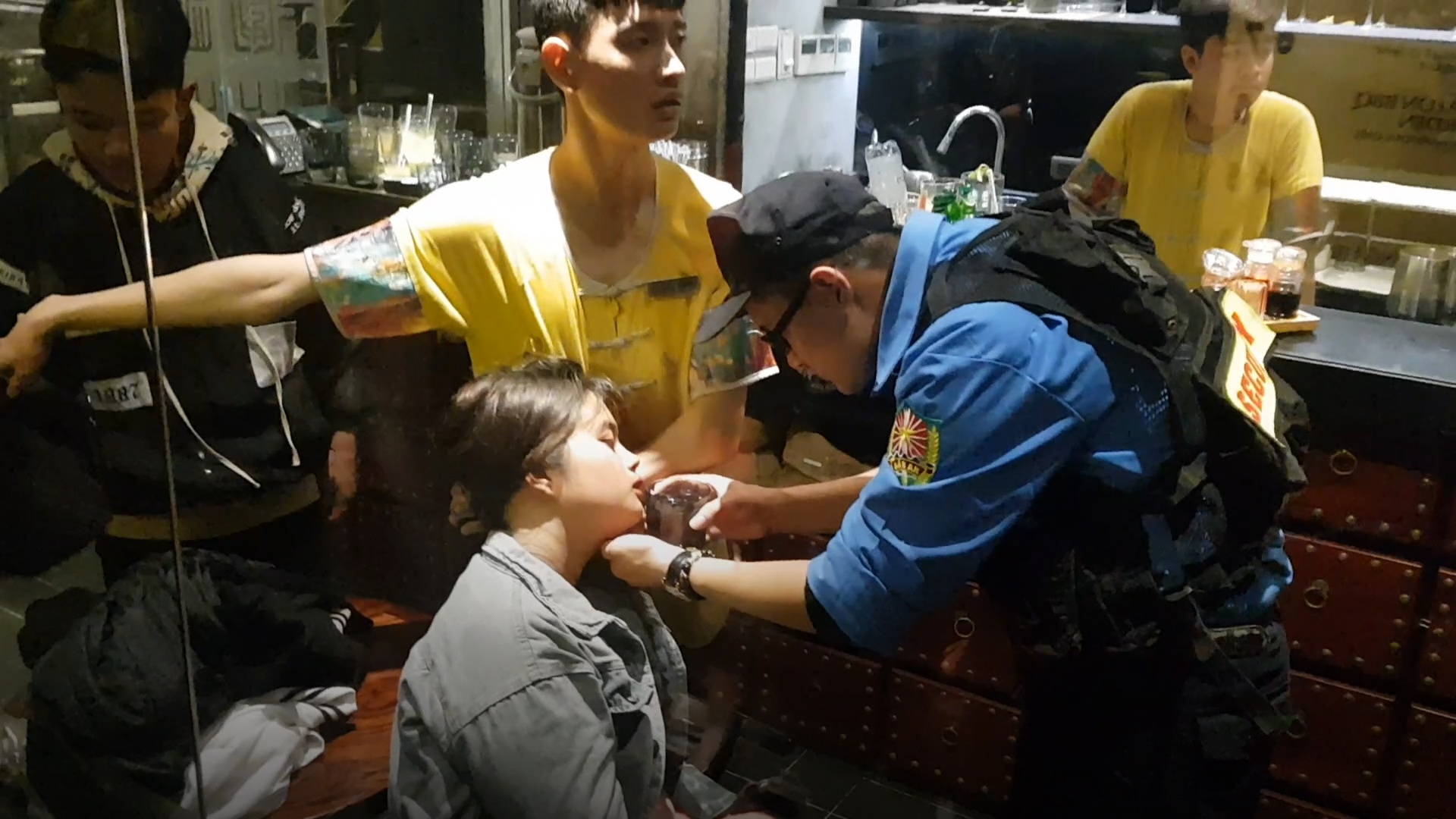 Chen lan den ngat xiu tai le hoi don nam moi 2020 hinh anh