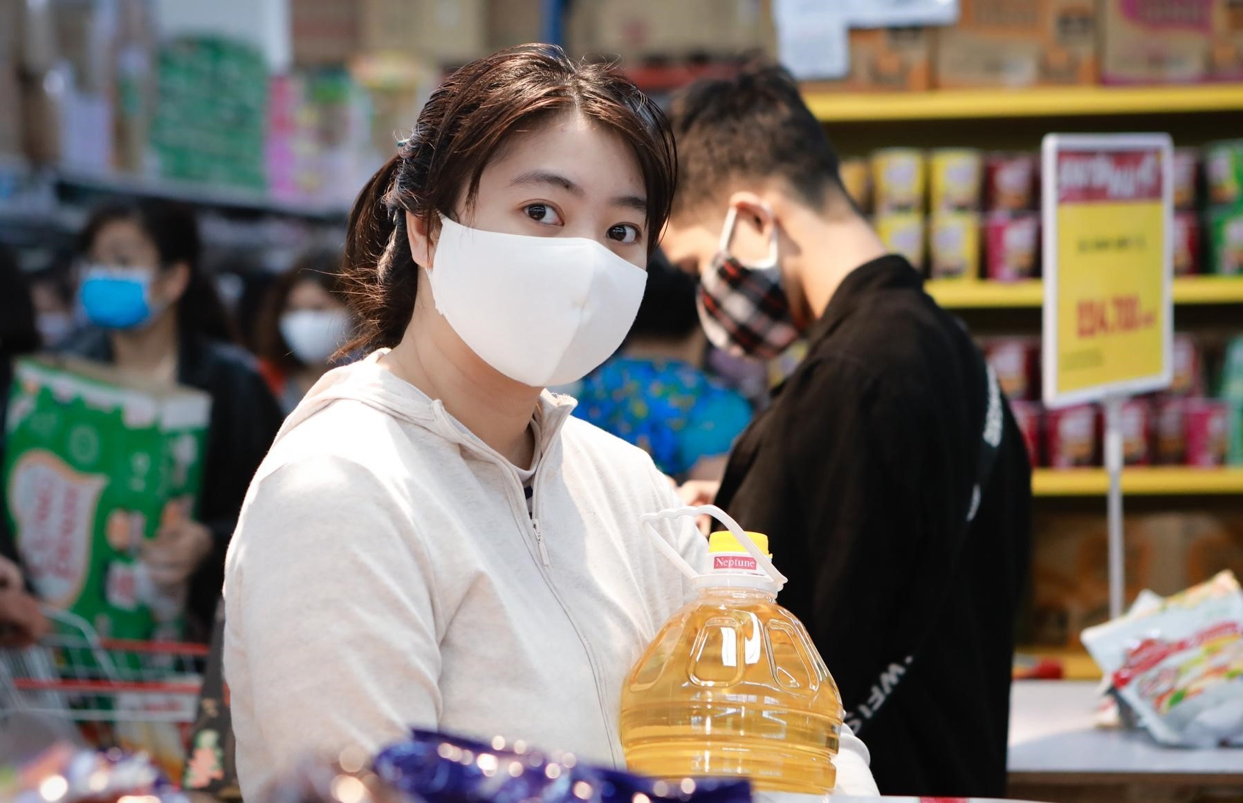 Nguoi Ha Noi chong dich tu ngay 28/3 ra sao? hinh anh