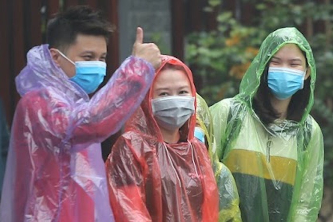 Don hang tram nguoi het han cach ly phong dich Covid-19 hinh anh