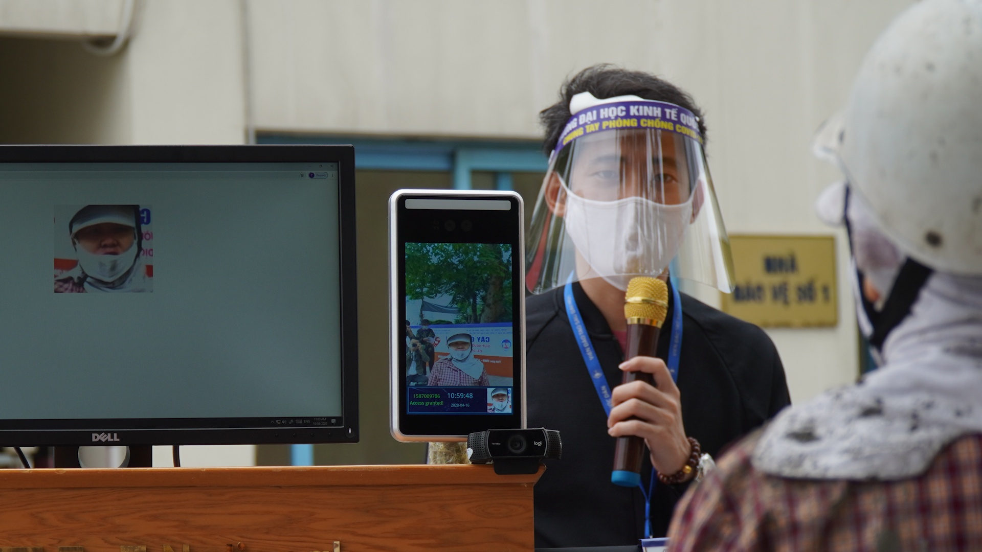 ATM gao tu nhan dien khuon mat va giong noi hoat dong the nao hinh anh