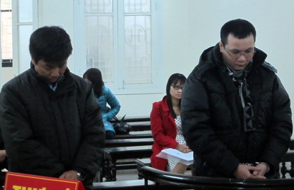 Giam doc cong nghe lua ngan hang 1,6 ty dong hinh anh