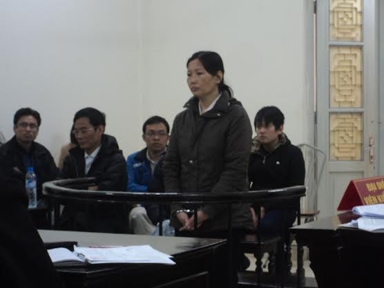 Em gai hat anh trai len noc capo 9km linh an hinh anh