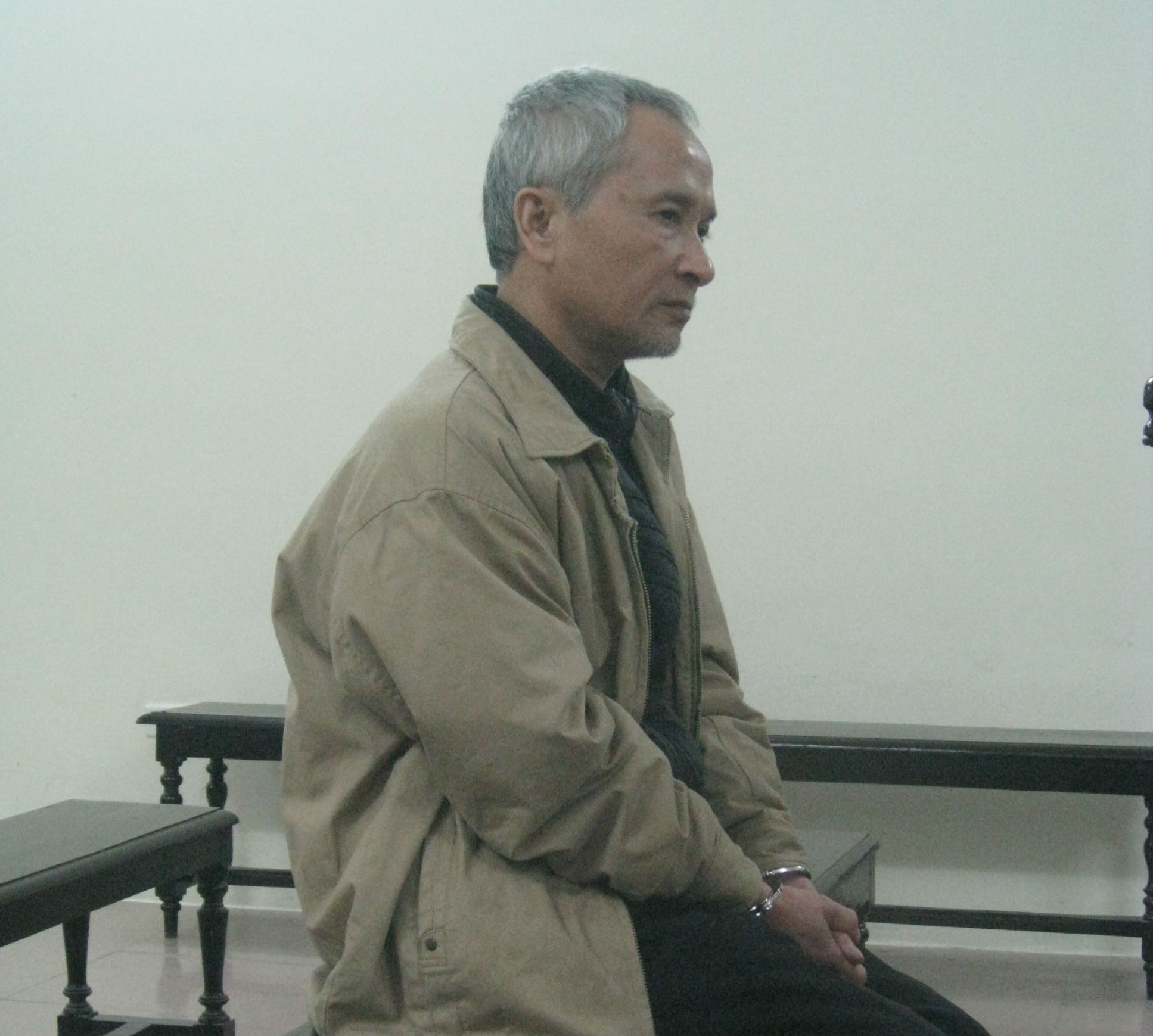Mai dao chem vo ho vi khong nghe loi hinh anh