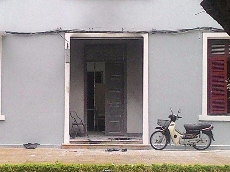 Can bo y te Hoc vien Hanh chinh chet chay tai phong lam viec hinh anh