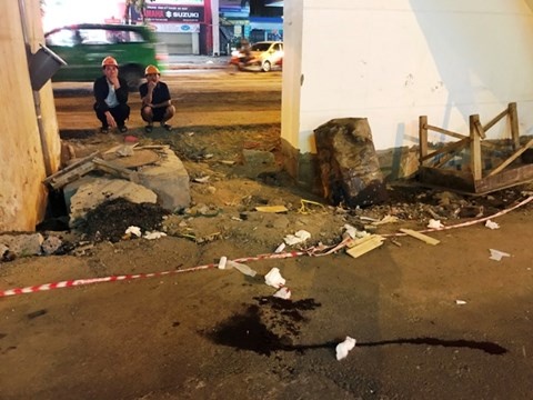 Nam thanh nien roi tu duong sat tren cao Cat Linh - Ha Dong xuong dat hinh anh