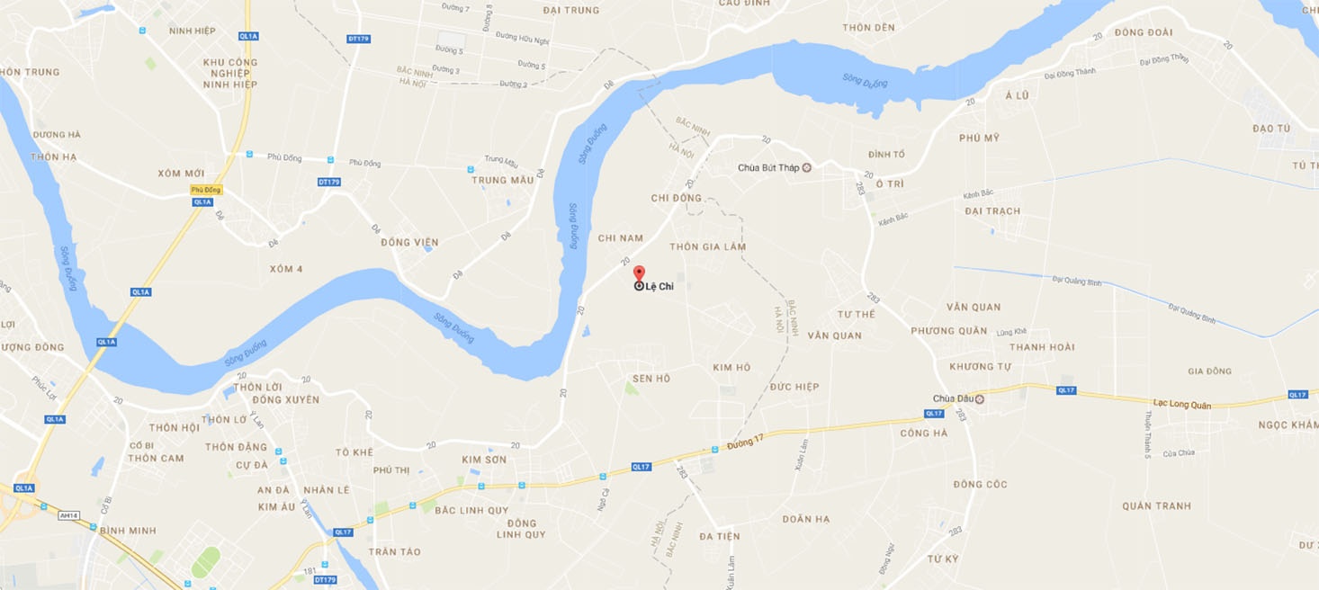 Oto mat lai lao vao nha dan anh 2