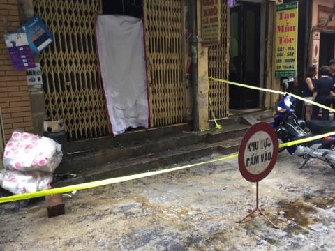 Chay nha 2 nguoi chet pho vong anh 1